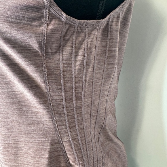 Lululemon Sleeveless Top Mauve - Picture 5 of 7